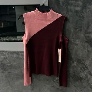 Turtle neck 2 tone off shoulder sweater pink and burgundy size l from Macy’s